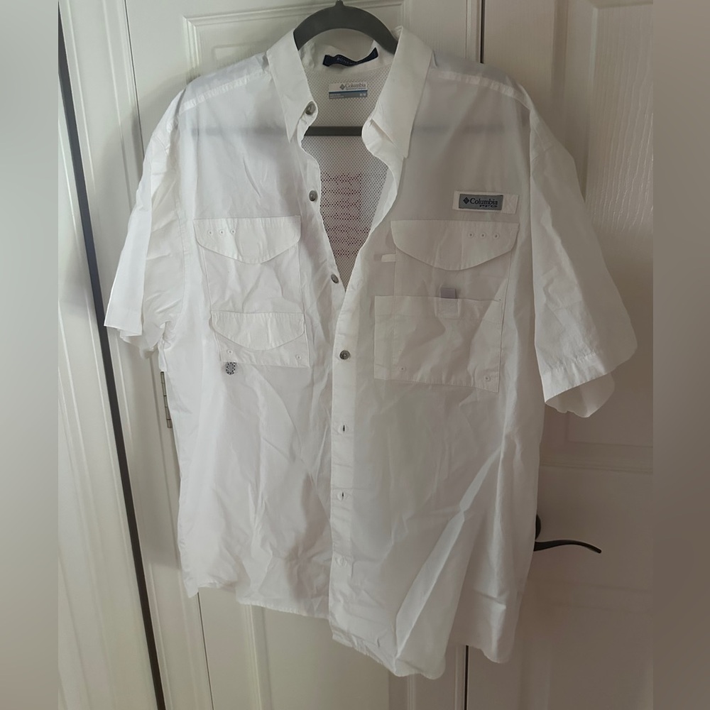 Columbia Casual Button-Down Shirt-Fish Flag on back. View pics